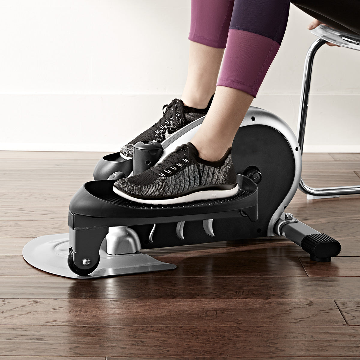 Compact Elliptical Trainer