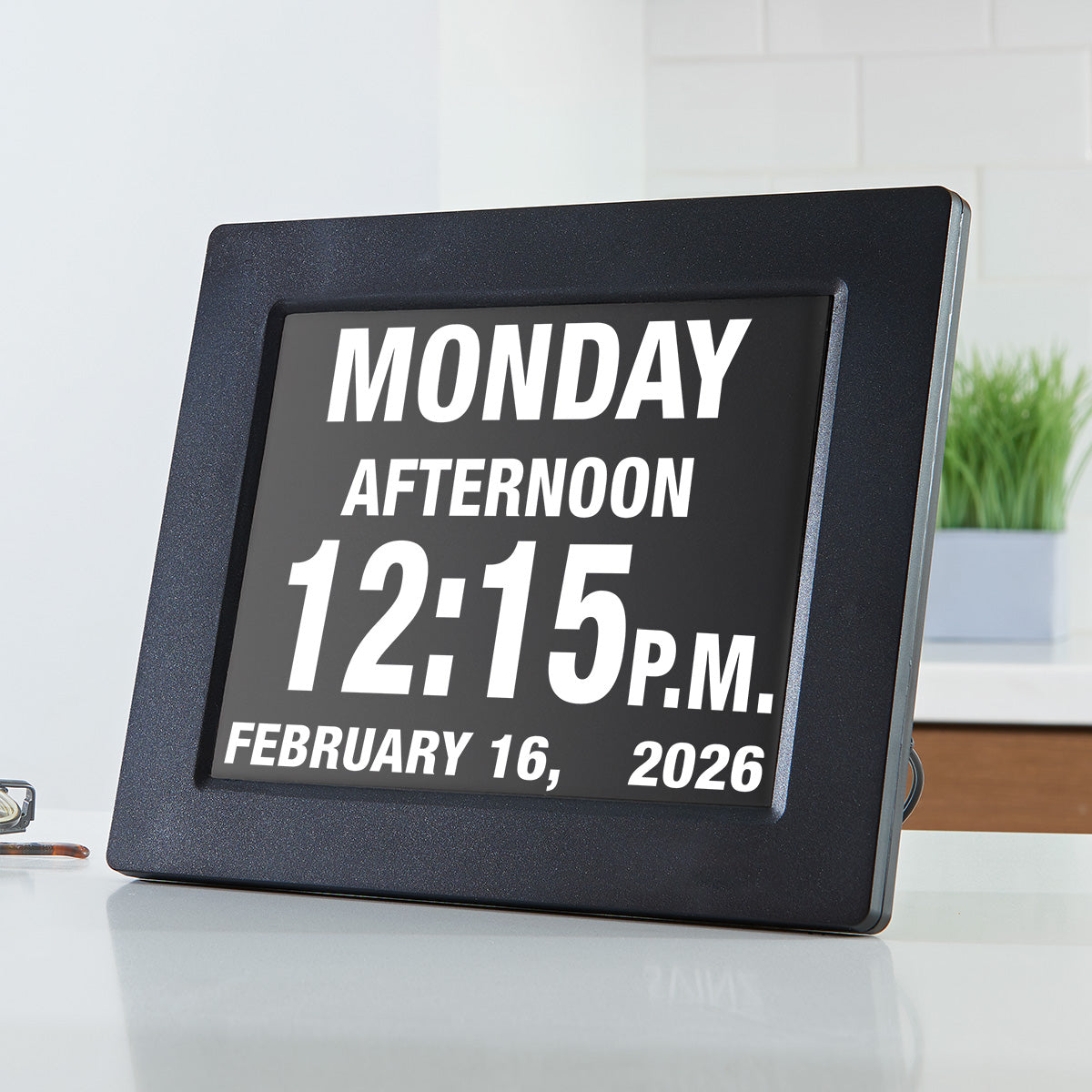 Easy To Read Digital Clock