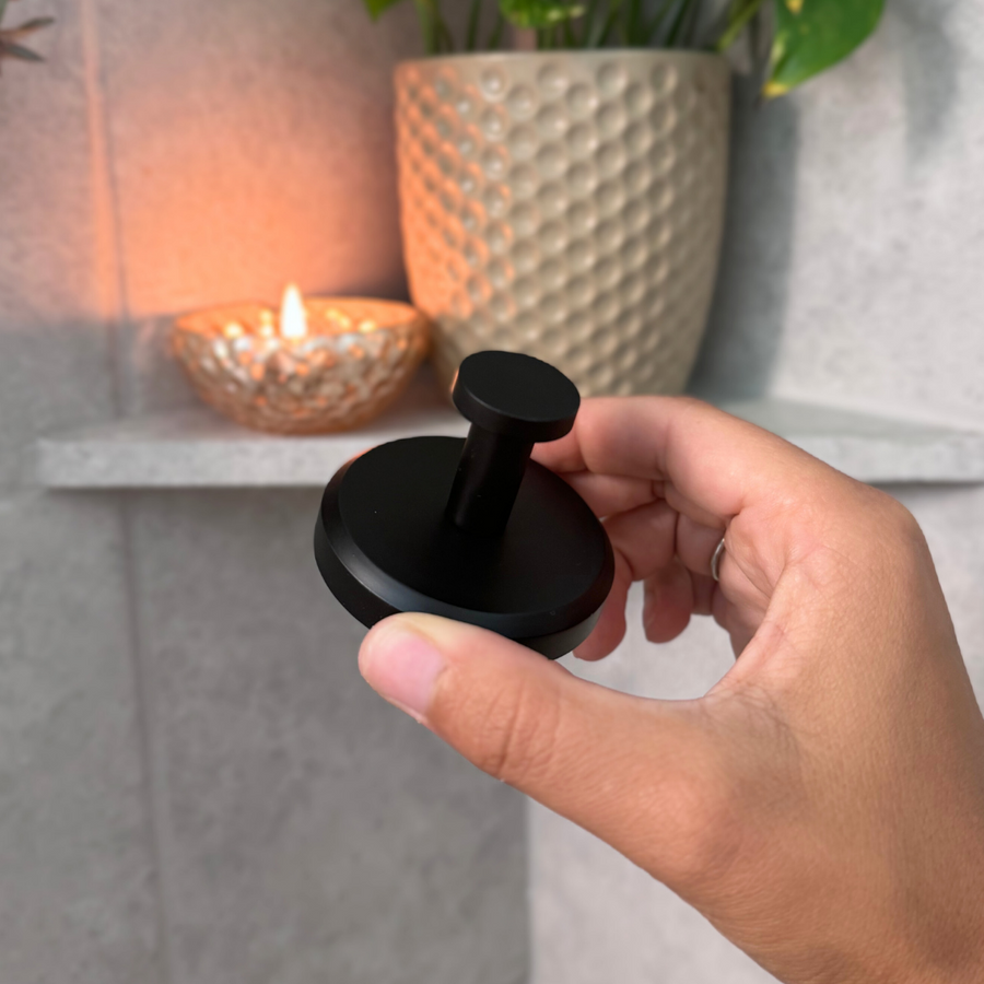 MGT Instant Grip Suction Hooks for Easy Tool-Free Storage