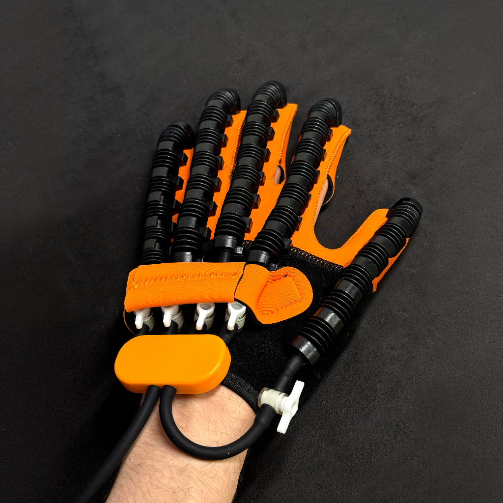 Hand Therapy Trainer Gloves with Adjustable Air Assist and Rechargeable Pump, 5 Levels
