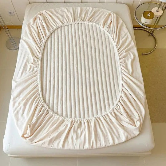 Ultra-Soft Fitted Bed Sheet for Consistent Nightly Comfort