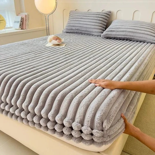Ultra-Soft Fitted Bed Sheet for Consistent Nightly Comfort