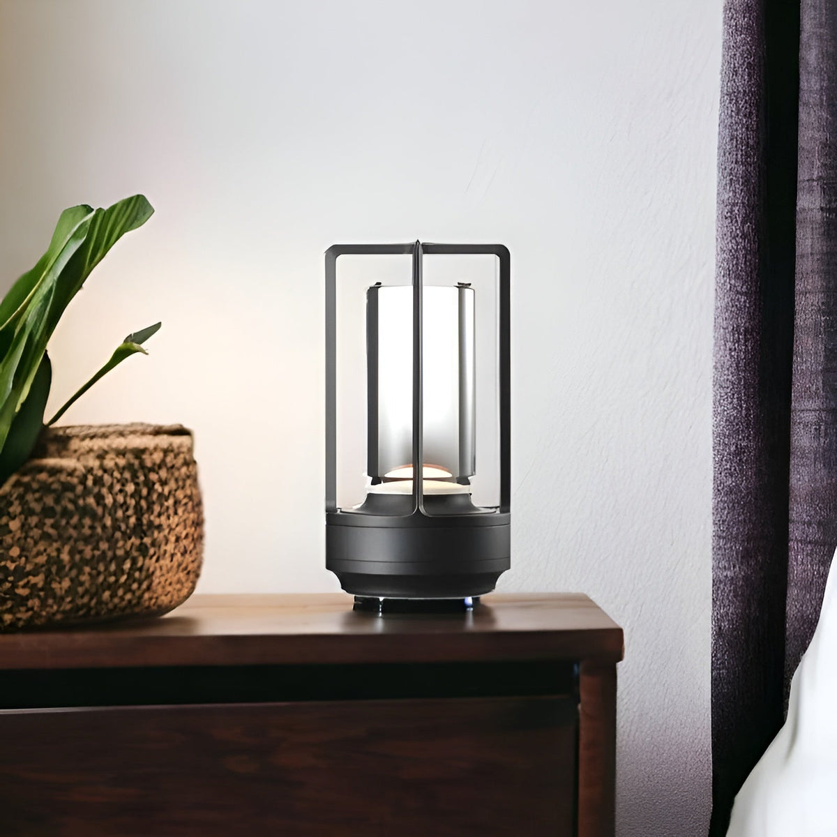 Modern Wireless Nordic Table And Nightstand Lamp With Touch Control